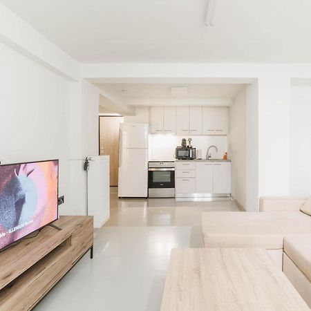 Ferienwohnung Beautiful Underground Nest With Prv Terrace Athen Exterior foto