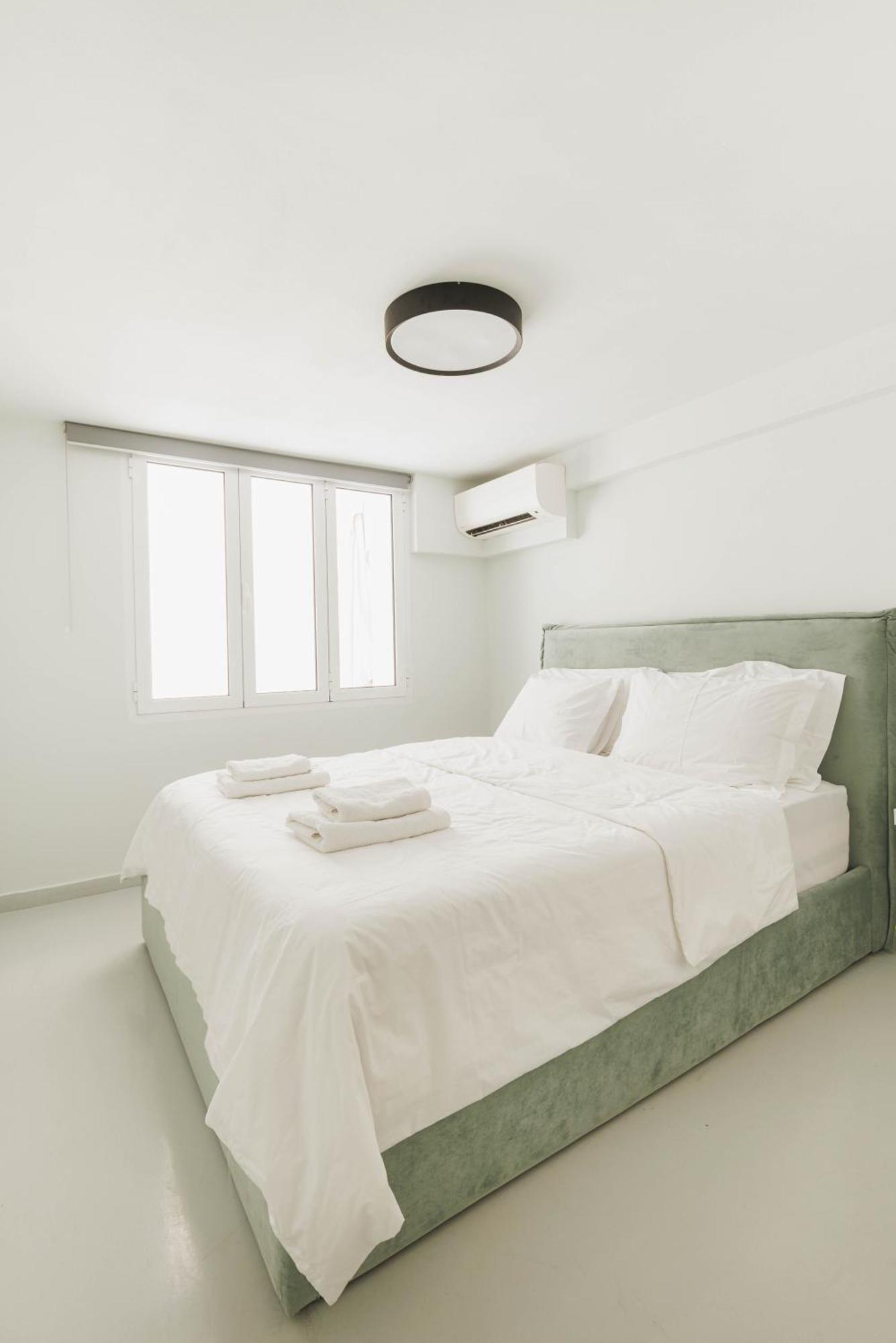 Ferienwohnung Beautiful Underground Nest With Prv Terrace Athen Exterior foto